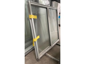 WINDOW 900 X 910 GREY (OBSCURE)