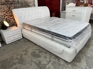 WHITE DIAMONTE GAS LIFT QUEEN BED WITH 2 BEDSIDES