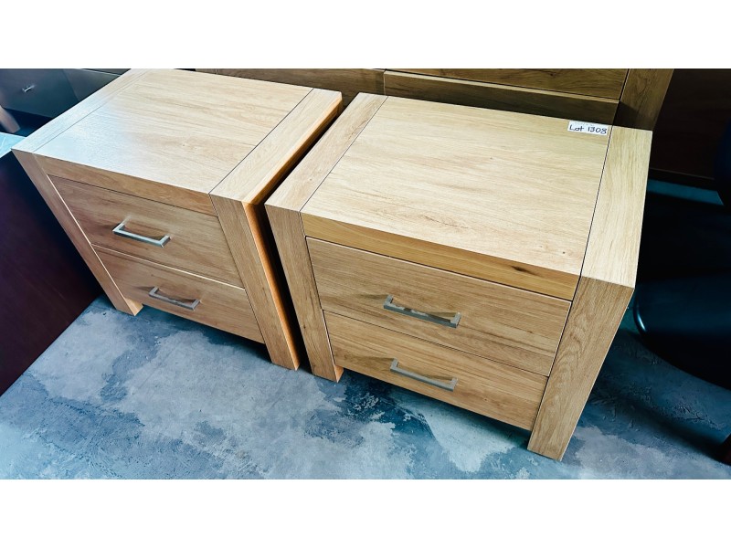 CLOVELLY 2 X BEDSIDES & 6 DRAWER DRESSING TABLE - FACTORY SECOND