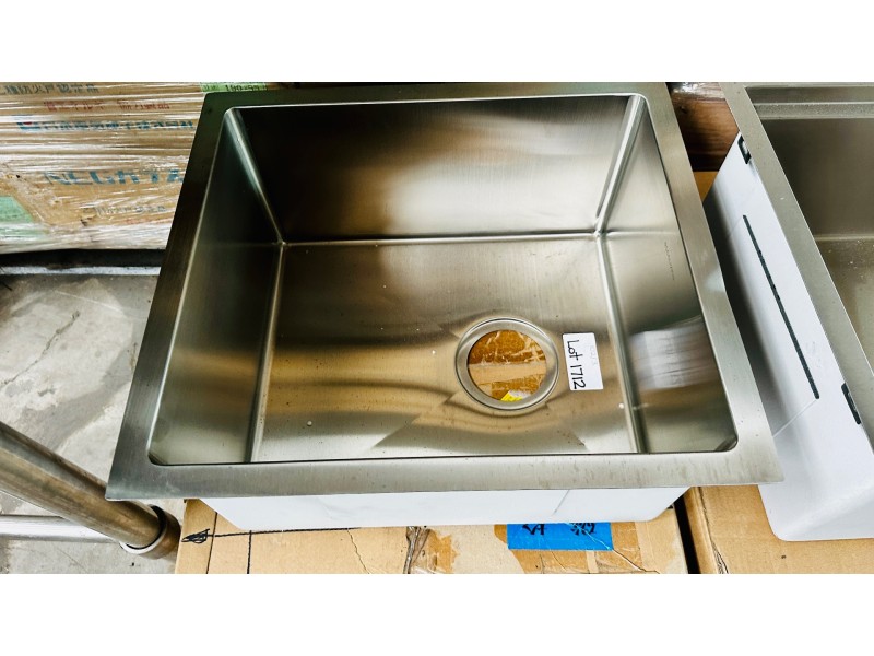 STAINLESS STEEL SINGLE BOWL SINK 450X400