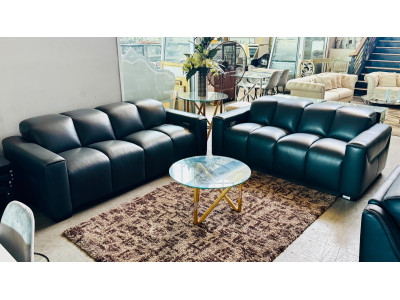 LEATHER LOUNGE SUITE 3 SEATER + 2.5 SEATER ALL ELECTRIC RECLINING - PREMIUM GUNBARREL RRP$9000 