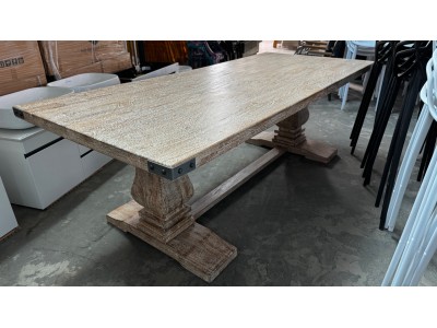 LARGE TIMBER UTAH HONEY WASH DINING TABLE WITH METAL CNRS (MINOR MARKS)