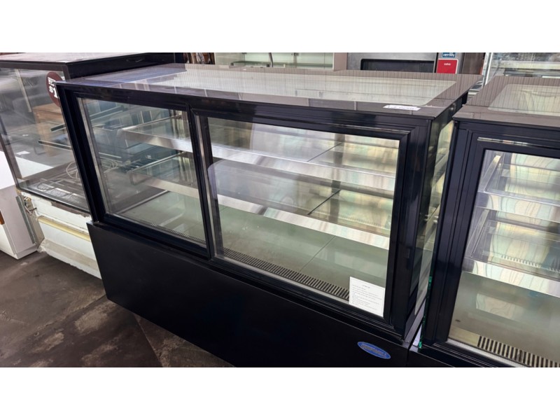 QUIPWELL 2 SHELF COLD FOOD DISPLAY 470LTR (MODEL CG15) 179KG- W1470 X D645 X H1185