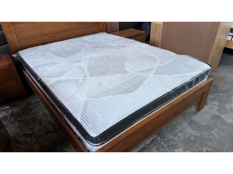 BRAND NEW MOSMAN QUEEN SIZE  MATTRESS - PILLOW TOP, 5 ZONE POCKET SPRING,***MATTRESS ONLY 