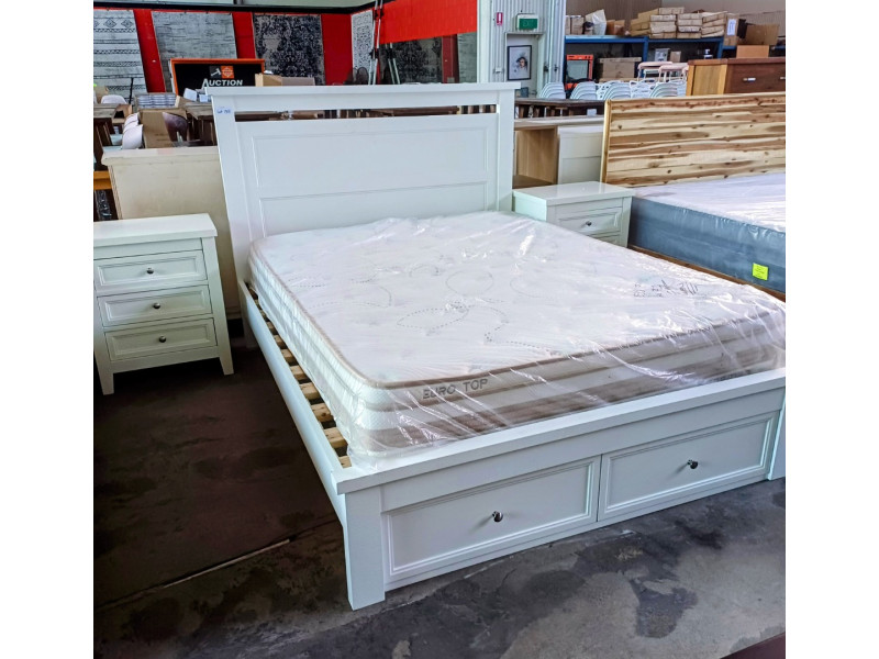 DAHLIA QUEEN BED + 2 BEDSIDE TABLES - FACTORY SECOND (RRP$2350)