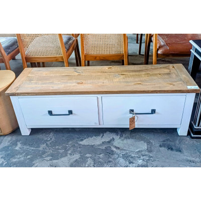 LARGE COTTAGE BLANKET BOX