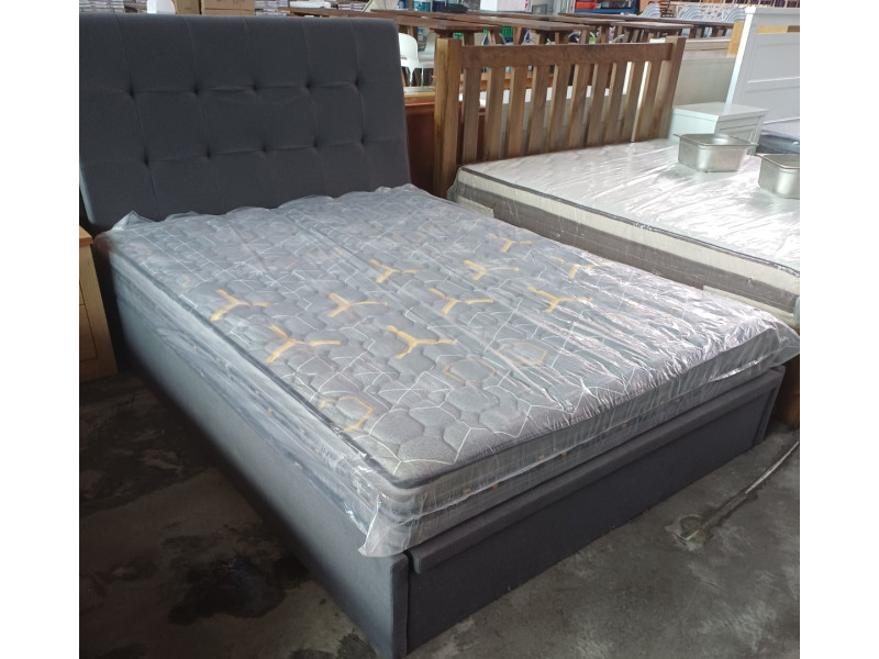 QUEEN MATTRESS (BASIC) GREY