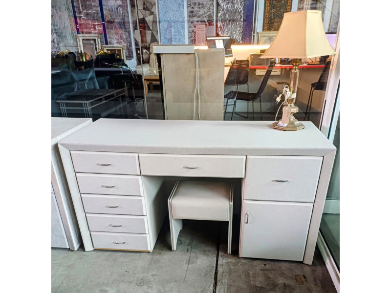 UPHOLSTERED DRESSING TABLE 7 DRAWERS/1 DOOR & STOOL (#D5) - SOLD AS IS - SOME MARKS ON EDGES