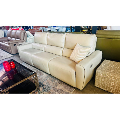 ALLEGRO LEATHER 3.5 SEATER LOUNGE ELECTRIC RECLINING - VILLA PEARL RRP$5000 (010-03-07-25)2331C285