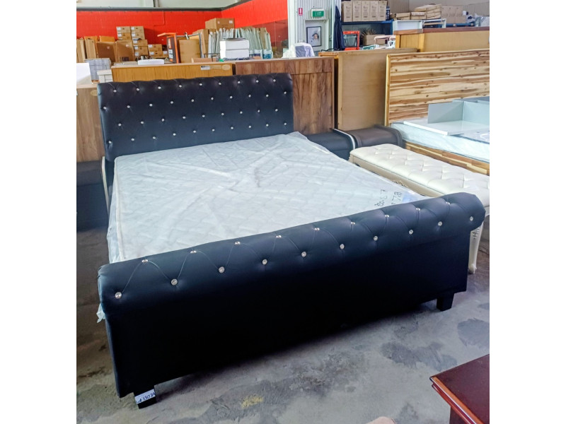 BLACK QUEEN BONDED LEATHER DIAMANTE BED