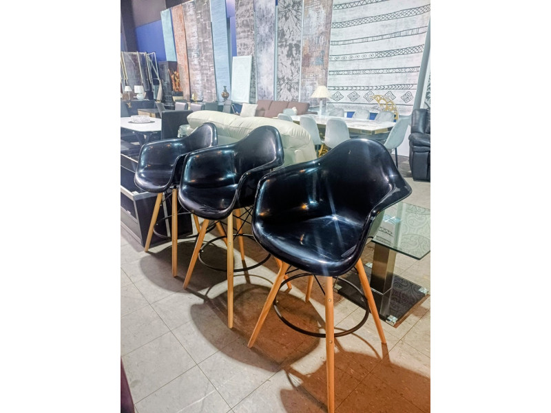 SET OF 3 GLOSS BLACK BAR STOOLS