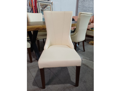 CREAM DINING CHAIRS WITH TIMBER LEGS (#284) CREAM DINING CHAIRS WITH TIMBER LEGS (#284)