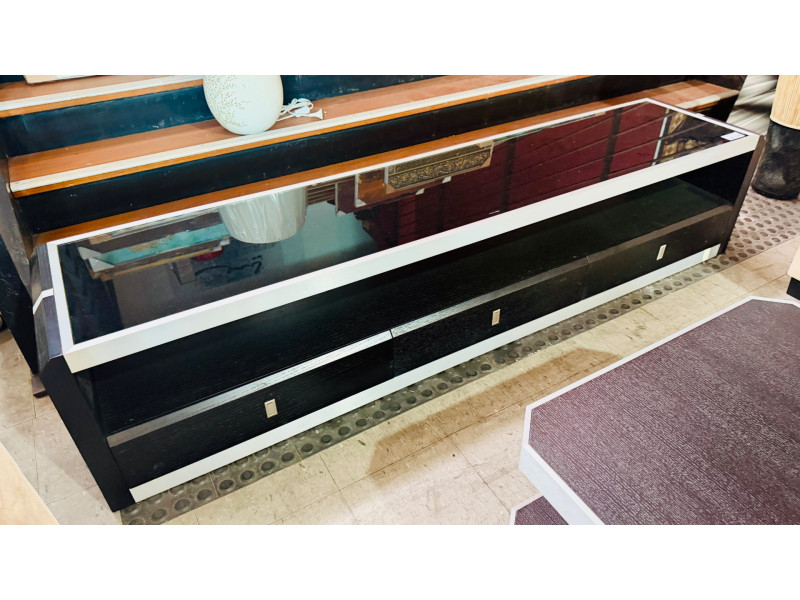 LOW LINE TV CABINET - 2.1M 