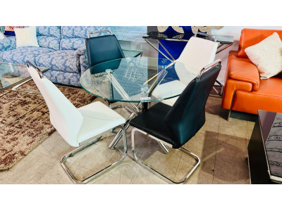 ROUND GLASS TOP DINING TABLE 