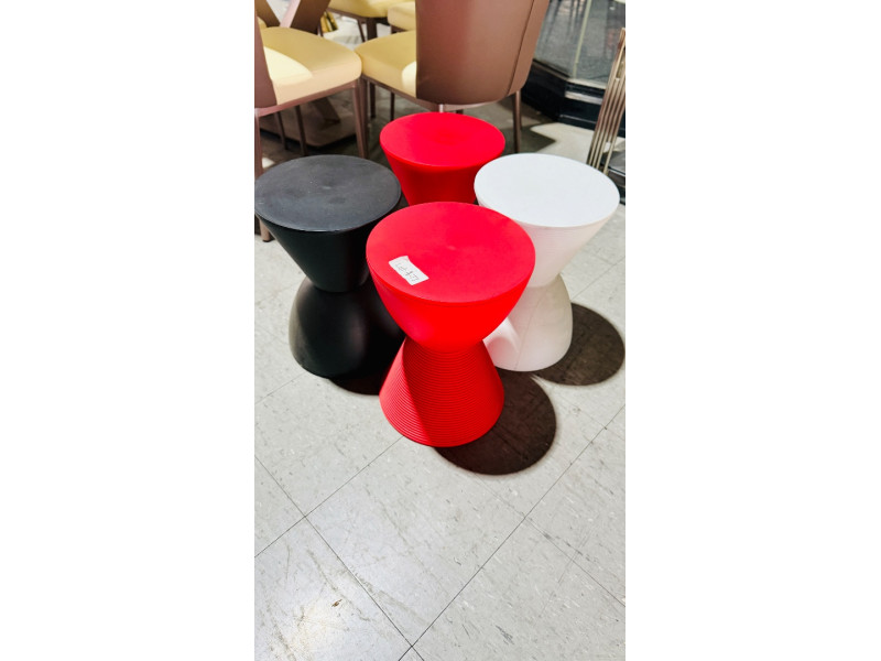 REPLICA PHILIPE STARK PRINCE AHA STOOL - RED